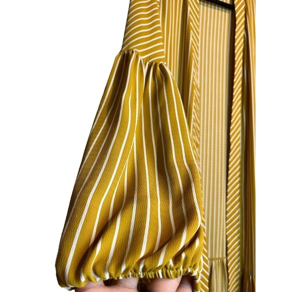 V ery j Striped Woven Duster Long Puff Sleeve,Ruffled Hem Line for - Picture 5 of 14